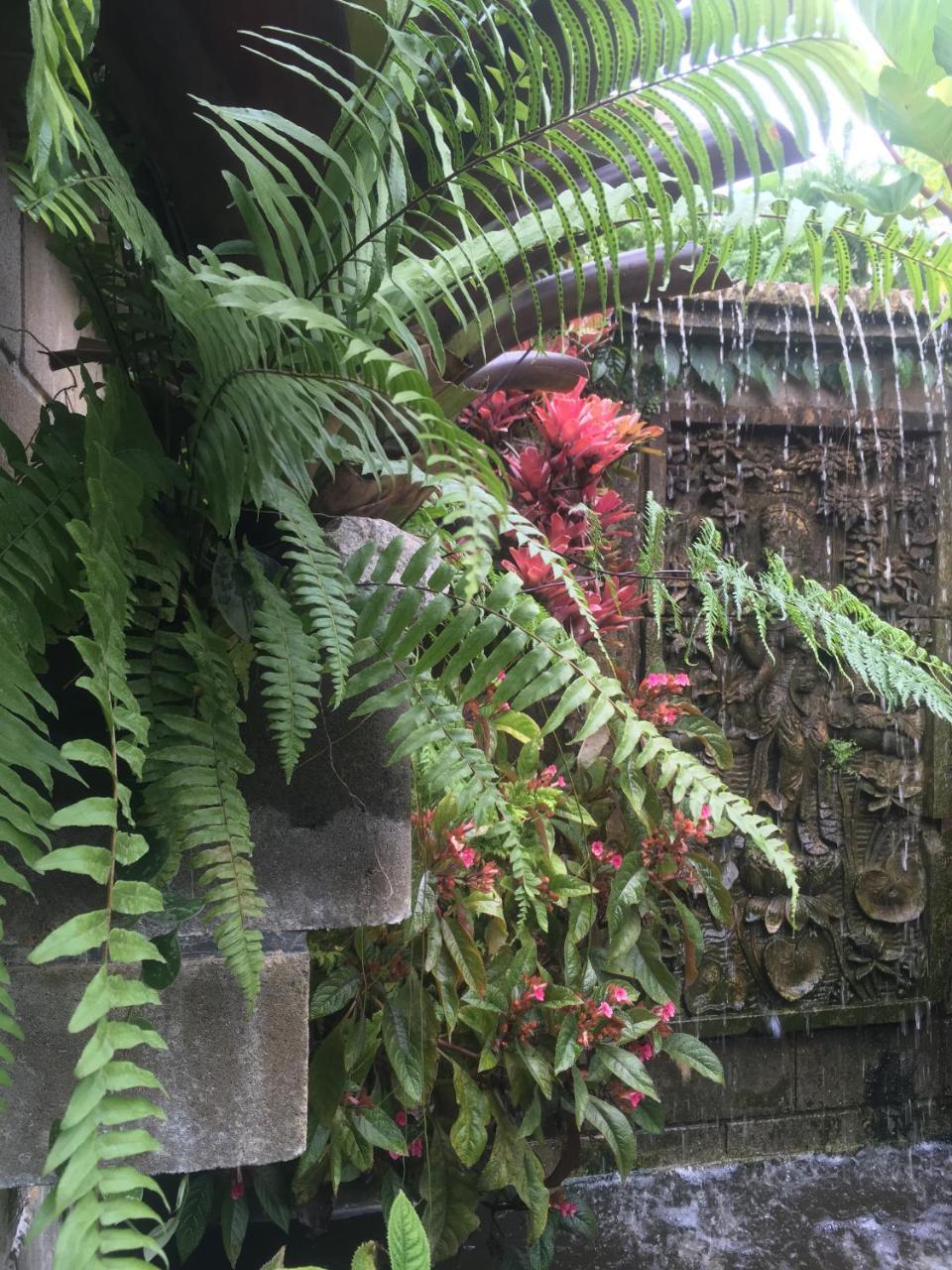 Taman Indah Resort Tamanredjo ภายนอก รูปภาพ